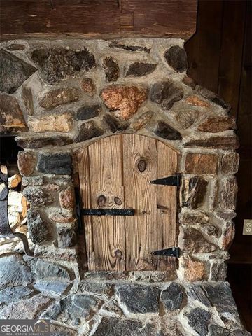 933 Viking Drive, Stone Mountain, GA 30083