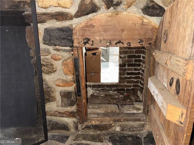 933 Viking Drive, Stone Mountain, GA 30083