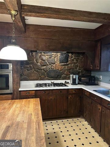 933 Viking Drive, Stone Mountain, GA 30083