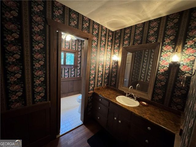 933 Viking Drive, Stone Mountain, GA 30083