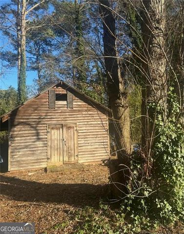 933 Viking Drive, Stone Mountain, GA 30083