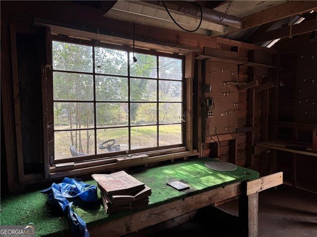 933 Viking Drive, Stone Mountain, GA 30083