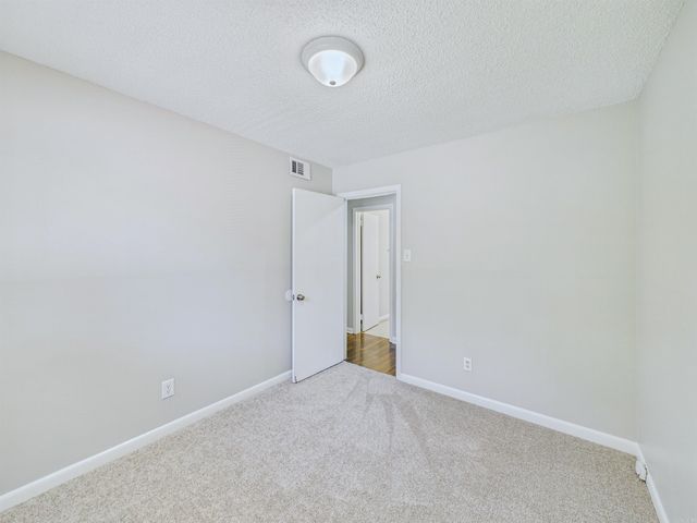 7800 W 32nd Street, Little Rock, AR 72204