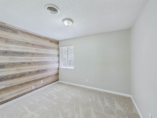 7800 W 32nd Street, Little Rock, AR 72204