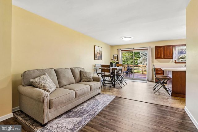 172 LAFAYETTE CT, Trappe, PA 19426