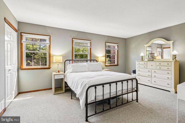172 LAFAYETTE CT, Trappe, PA 19426