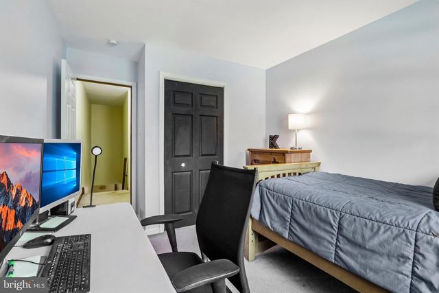172 LAFAYETTE CT, Trappe, PA 19426