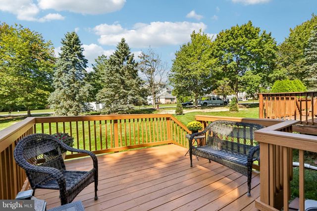 172 LAFAYETTE CT, Trappe, PA 19426