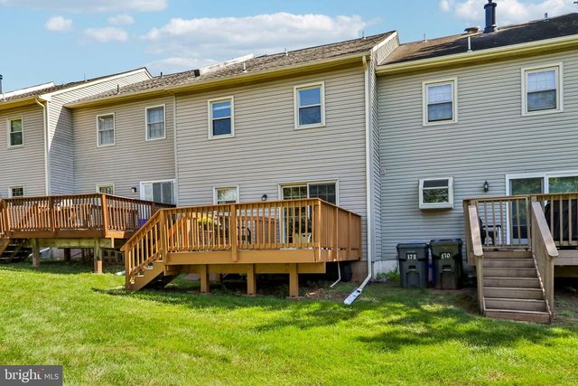 172 LAFAYETTE CT, Trappe, PA 19426
