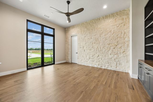 1402 Clydesdale Road, Bartonville, TX 76226