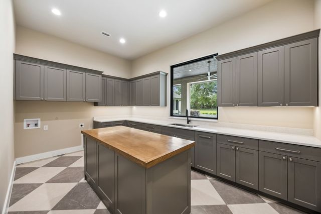 1402 Clydesdale Road, Bartonville, TX 76226