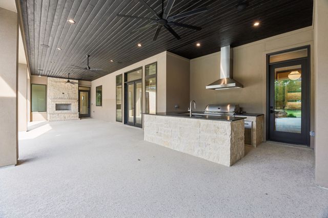 1402 Clydesdale Road, Bartonville, TX 76226