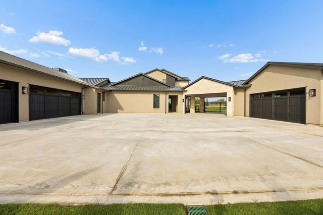 1402 Clydesdale Road, Bartonville, TX 76226