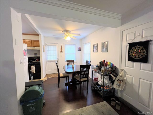 141 Nassau Lane Main, Island Park, NY 11558