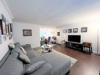 141 Nassau Lane Main, Island Park, NY 11558