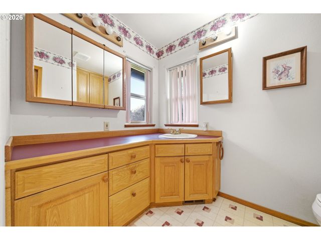 34570 Se COLORADO Rd, Sandy, OR 97055