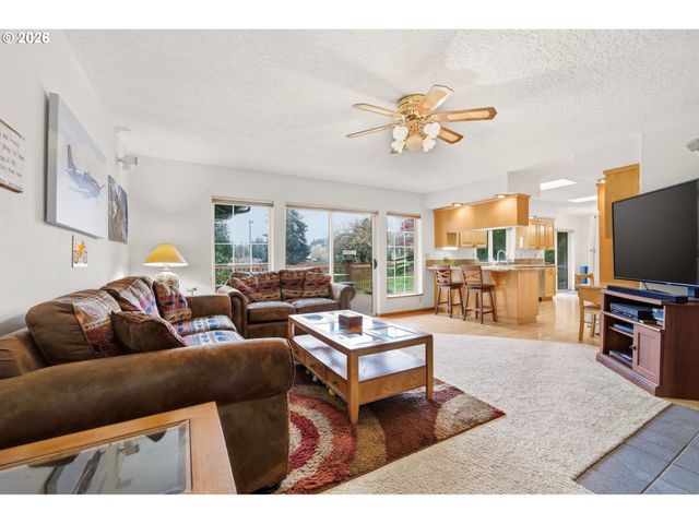 34570 Se COLORADO Rd, Sandy, OR 97055