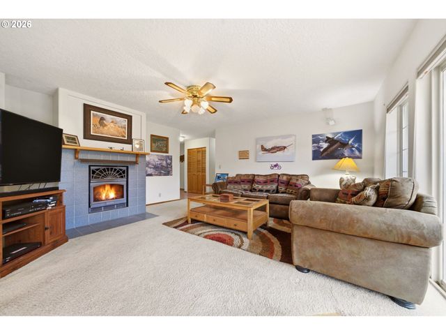 34570 Se COLORADO Rd, Sandy, OR 97055