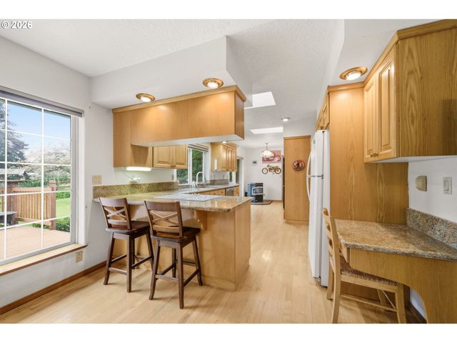 34570 Se COLORADO Rd, Sandy, OR 97055