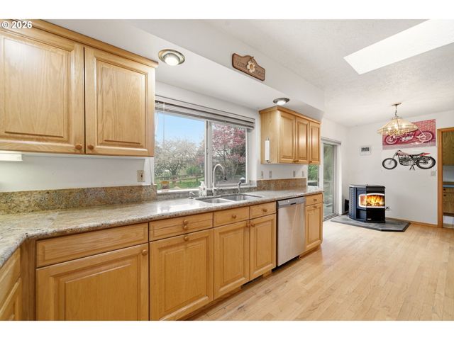 34570 Se COLORADO Rd, Sandy, OR 97055