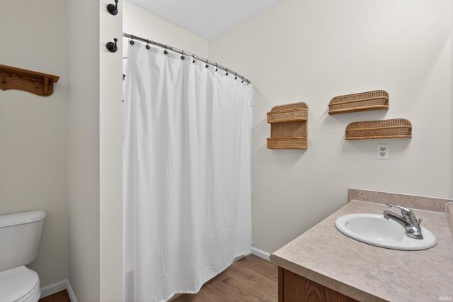 512 Freds Court, Kendallville, IN 46755