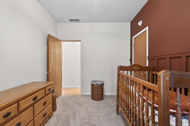 512 Freds Court, Kendallville, IN 46755