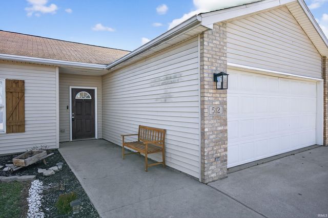 512 Freds Court, Kendallville, IN 46755