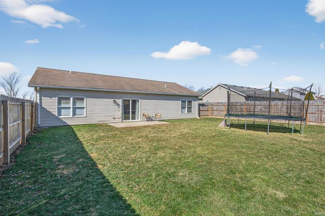 512 Freds Court, Kendallville, IN 46755