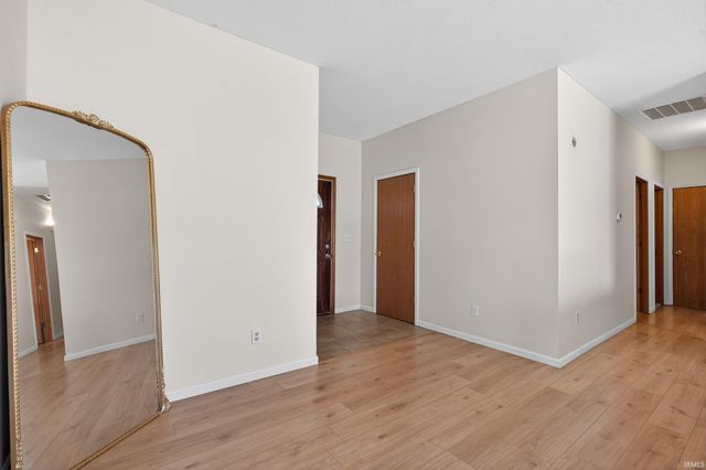 512 Freds Court, Kendallville, IN 46755