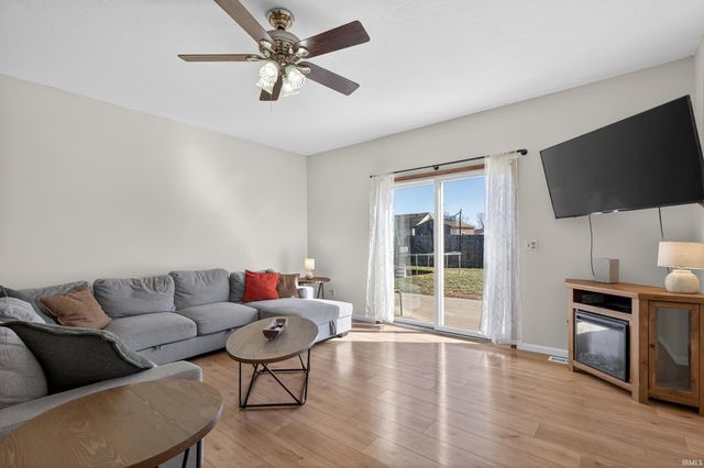 512 Freds Court, Kendallville, IN 46755