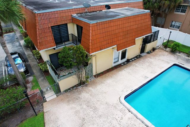 4226 NW 114th Ter 26, Coral Springs, FL 33065