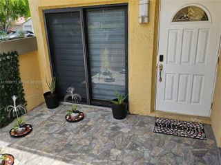 4226 NW 114th Ter 26, Coral Springs, FL 33065