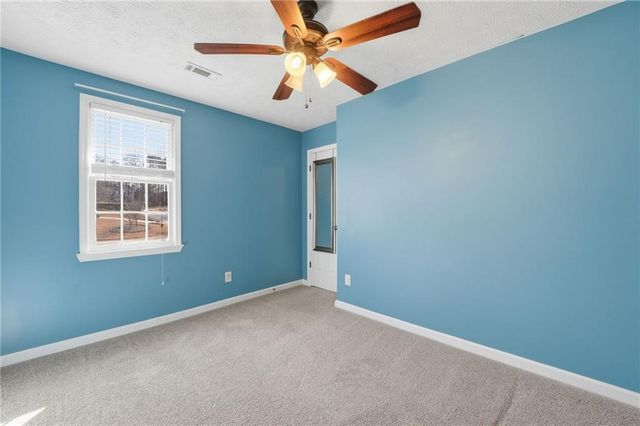 30 Northfield Drive, Newnan, GA 30265