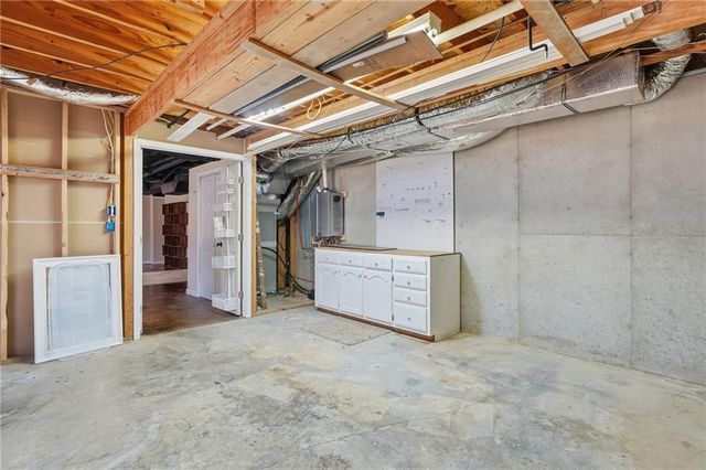 30 Northfield Drive, Newnan, GA 30265