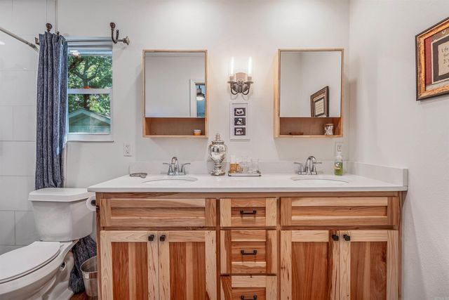 1517 Circledale Rd, North Little Rock, AR 72116