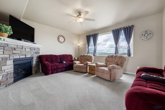 650 SOLOMON CT, Rapid City, SD 57703