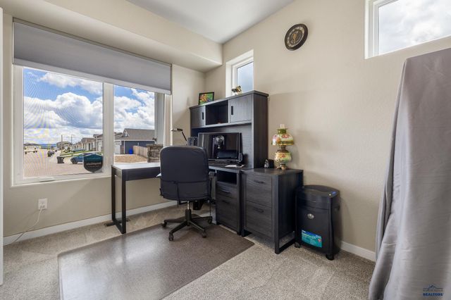 650 SOLOMON CT, Rapid City, SD 57703
