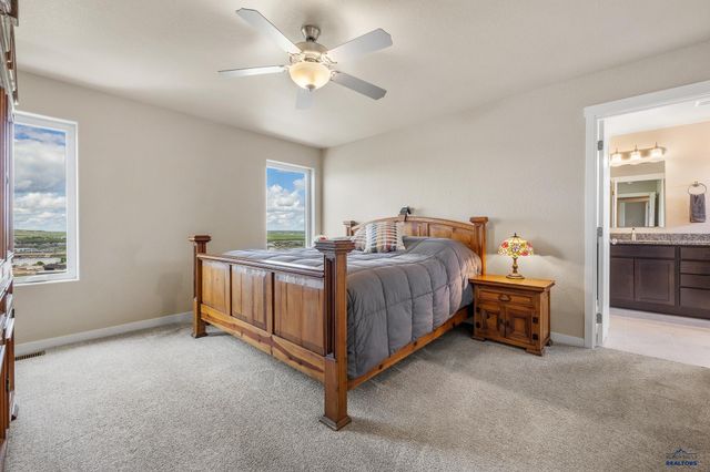 650 SOLOMON CT, Rapid City, SD 57703