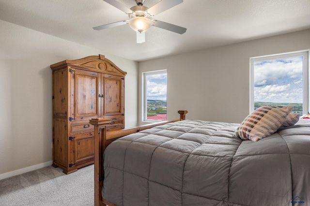 650 SOLOMON CT, Rapid City, SD 57703