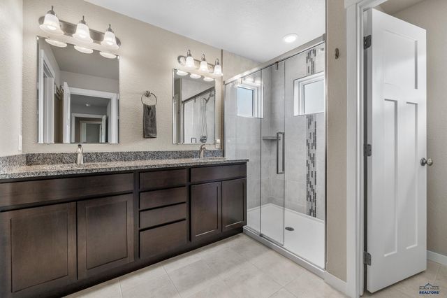 650 SOLOMON CT, Rapid City, SD 57703
