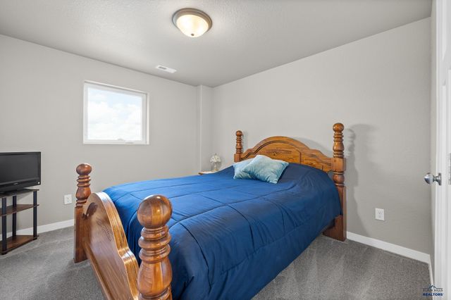 650 SOLOMON CT, Rapid City, SD 57703