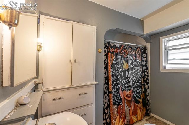 524 W Pikes Peak Avenue, Colorado Springs, CO 80905