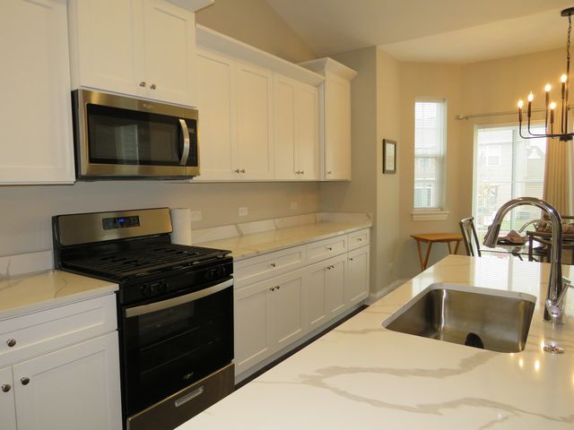 21407 Bay Tree Court, Shorewood, IL 60404