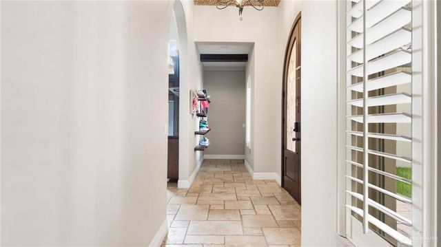 117 Baylor Avenue, Mcallen, TX 78504