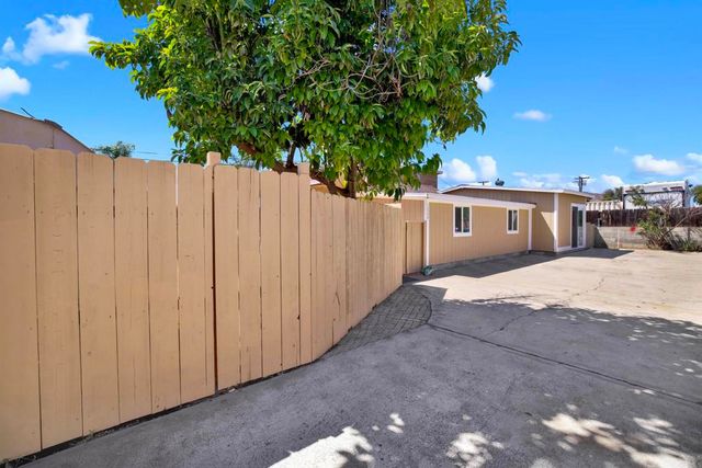 1336 Peach Avenue, El Cajon, CA 92021