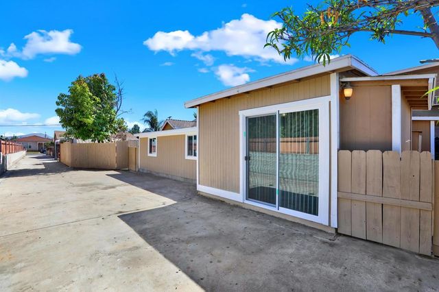 1336 Peach Avenue, El Cajon, CA 92021