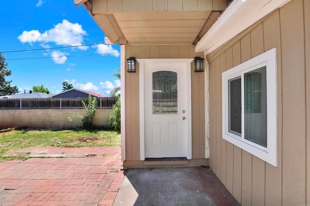 1336 Peach Avenue, El Cajon, CA 92021