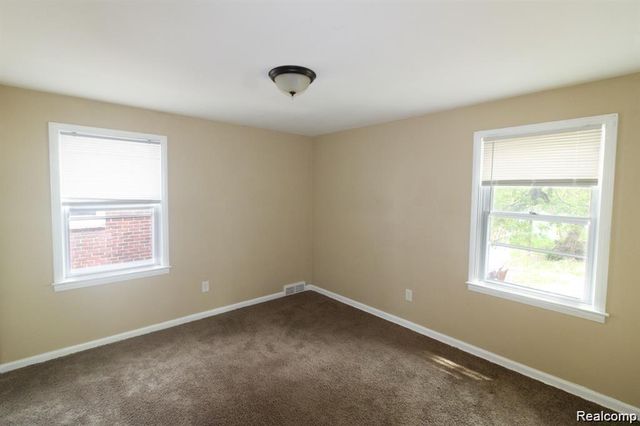 15470 Mapleridge Street, Detroit, MI 48205