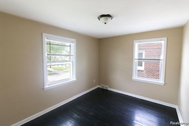 15470 Mapleridge Street, Detroit, MI 48205