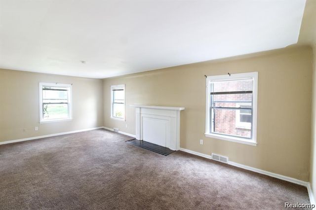 15470 Mapleridge Street, Detroit, MI 48205